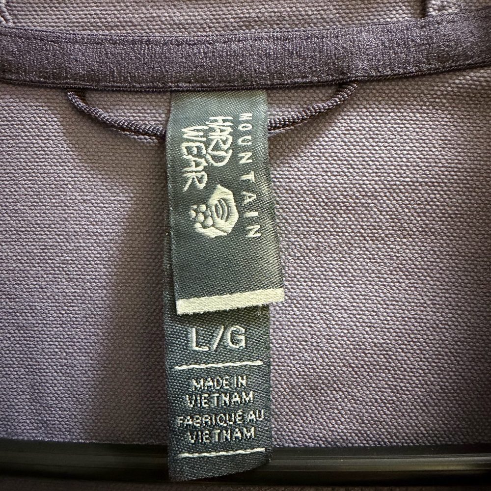 Mountain Hardwear hooded jacket - Picture 3 of 5